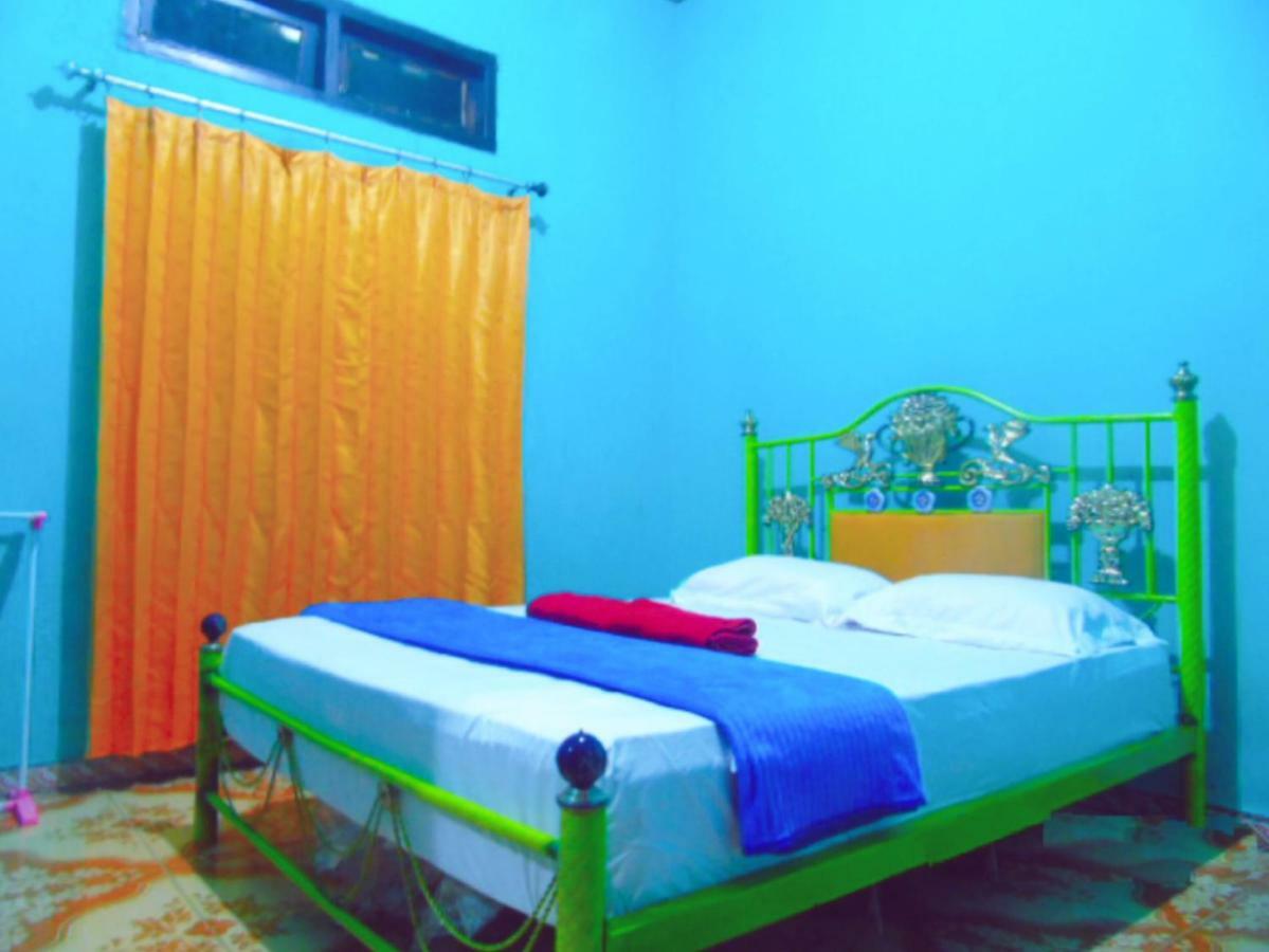 Aini Home Stay Ternate Exterior foto